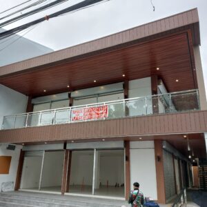 two-storey-with-roof-deck